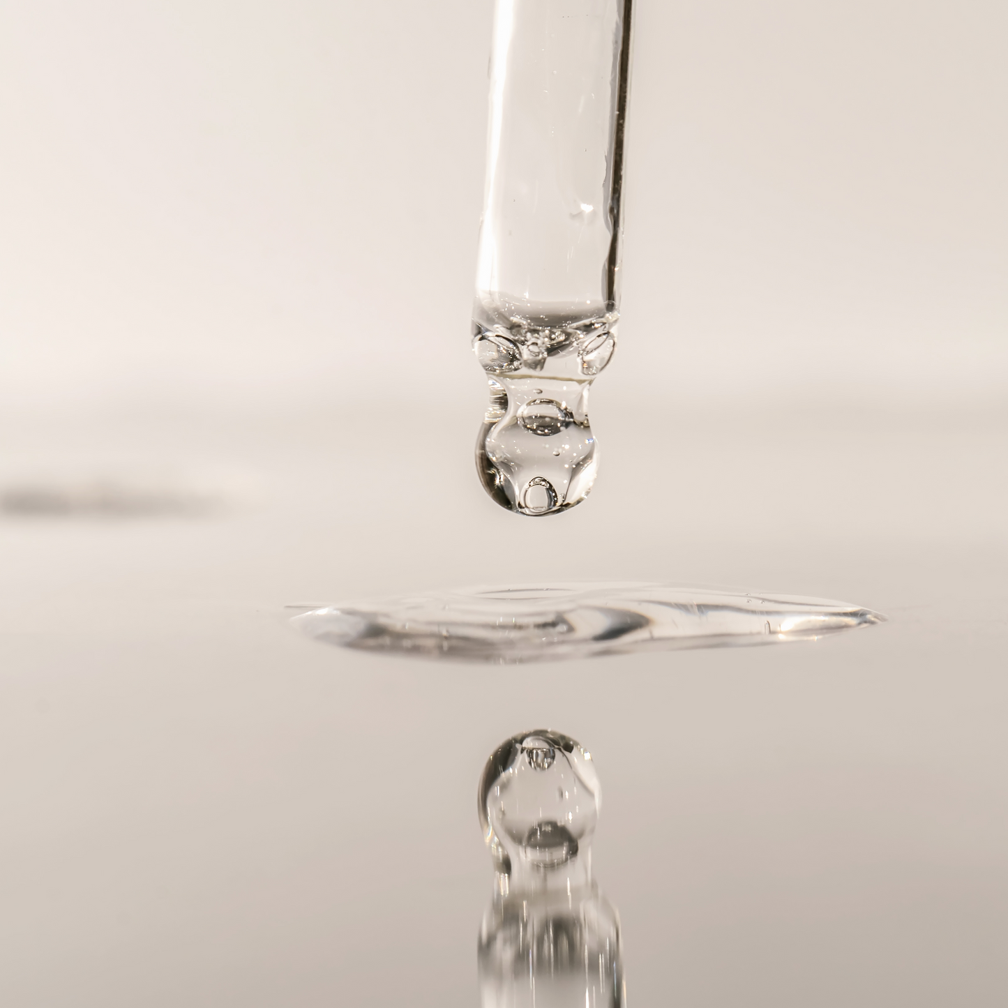 ELASTICIZING FIRMING BREAST SERUM